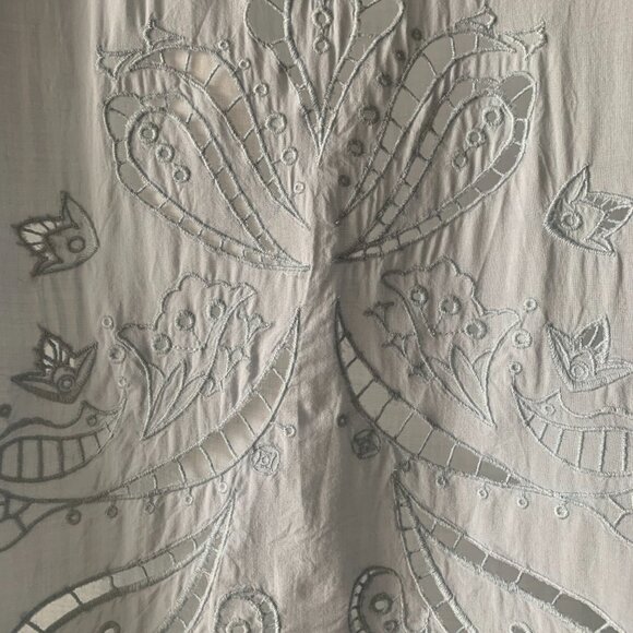 ๐ Warehouse Light Blue Embroidered Sleeveless Top โ Light & Airy! โจ - Picture 2 of 4